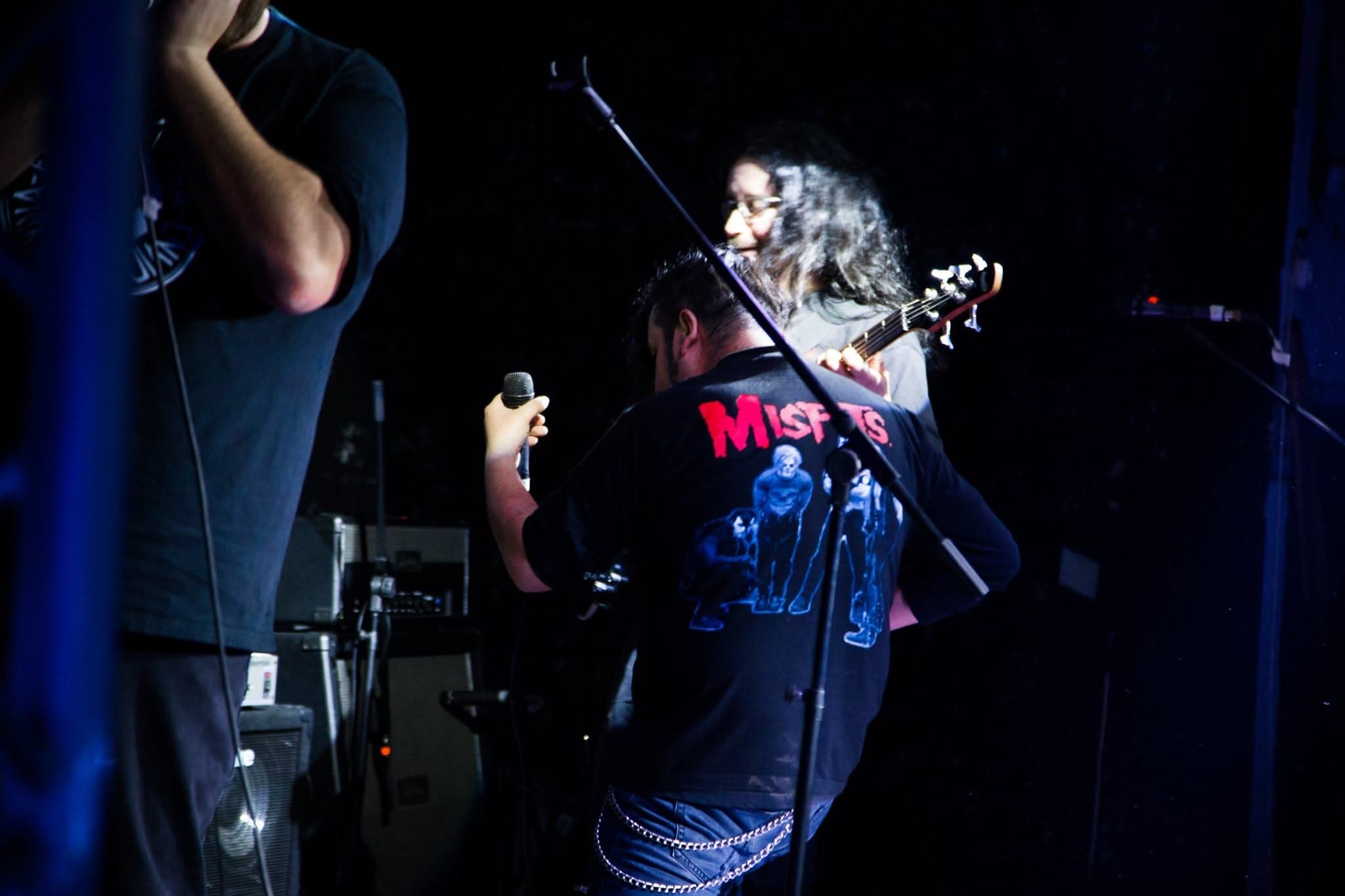 Dúo de Trinchera · Riffs y Grito en Lautaro